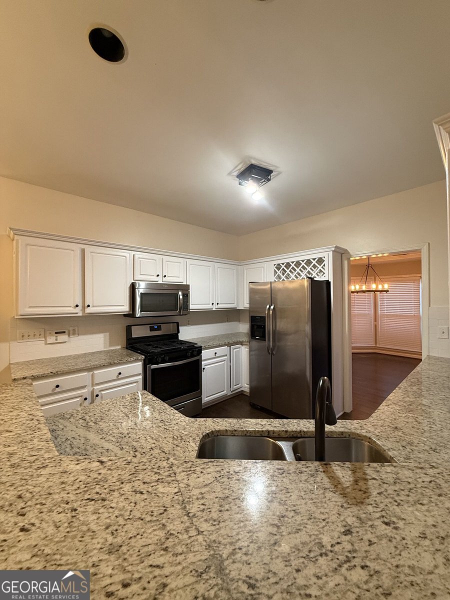 6782 Poplar Grove Way Stone Mountain - Photo 10