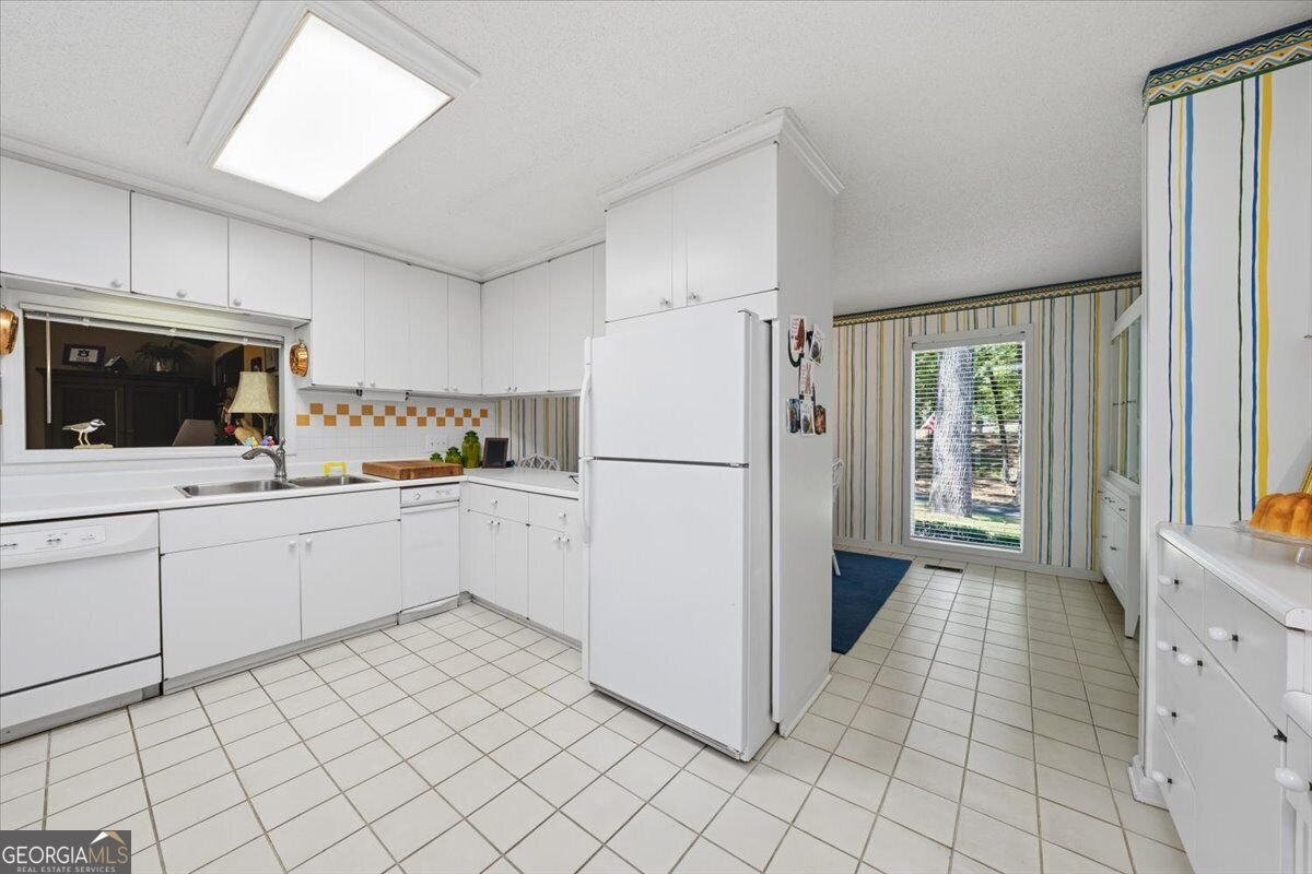 7576 Lakewood Drive Macon - Photo 17