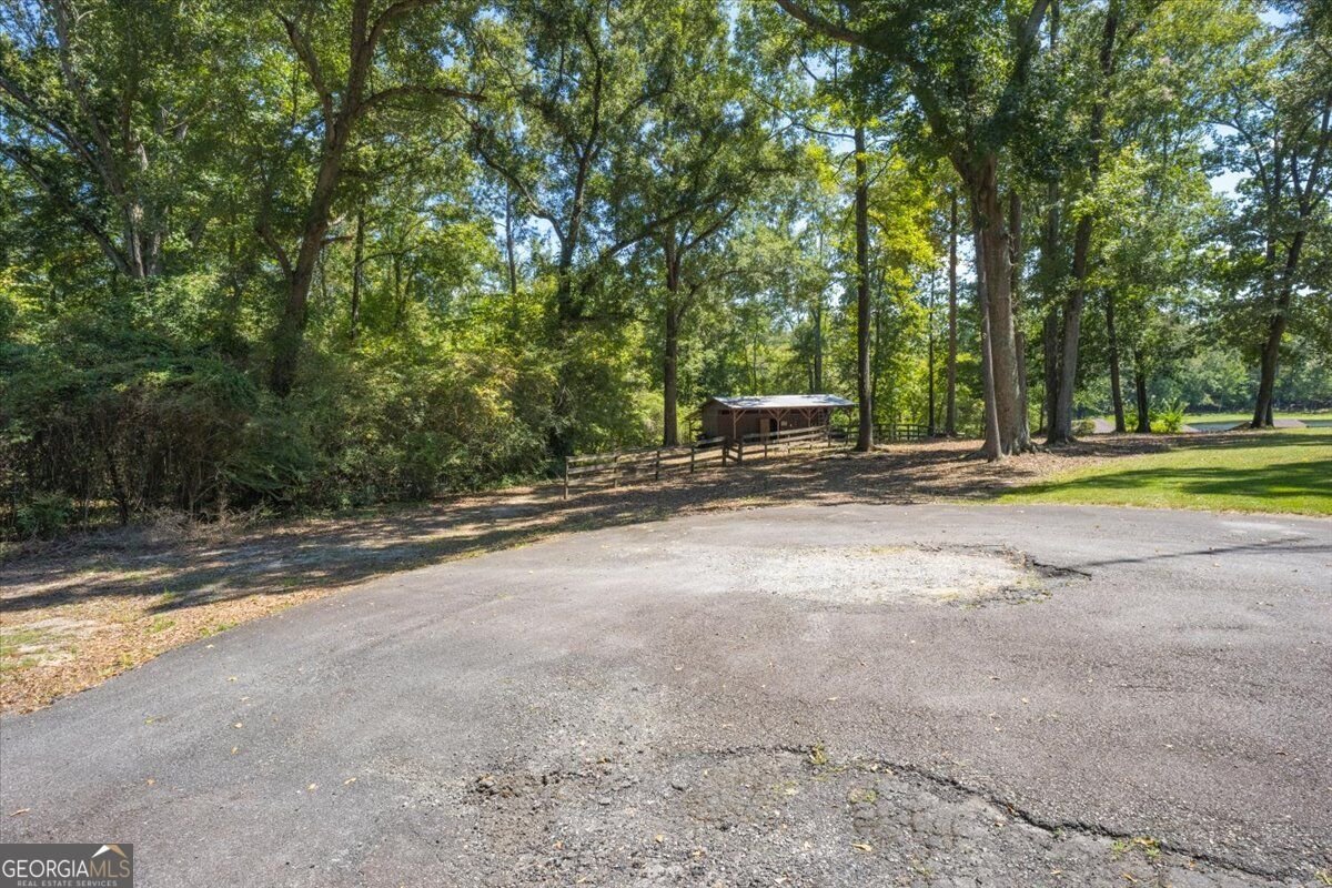 7576 Lakewood Drive Macon - Photo 40