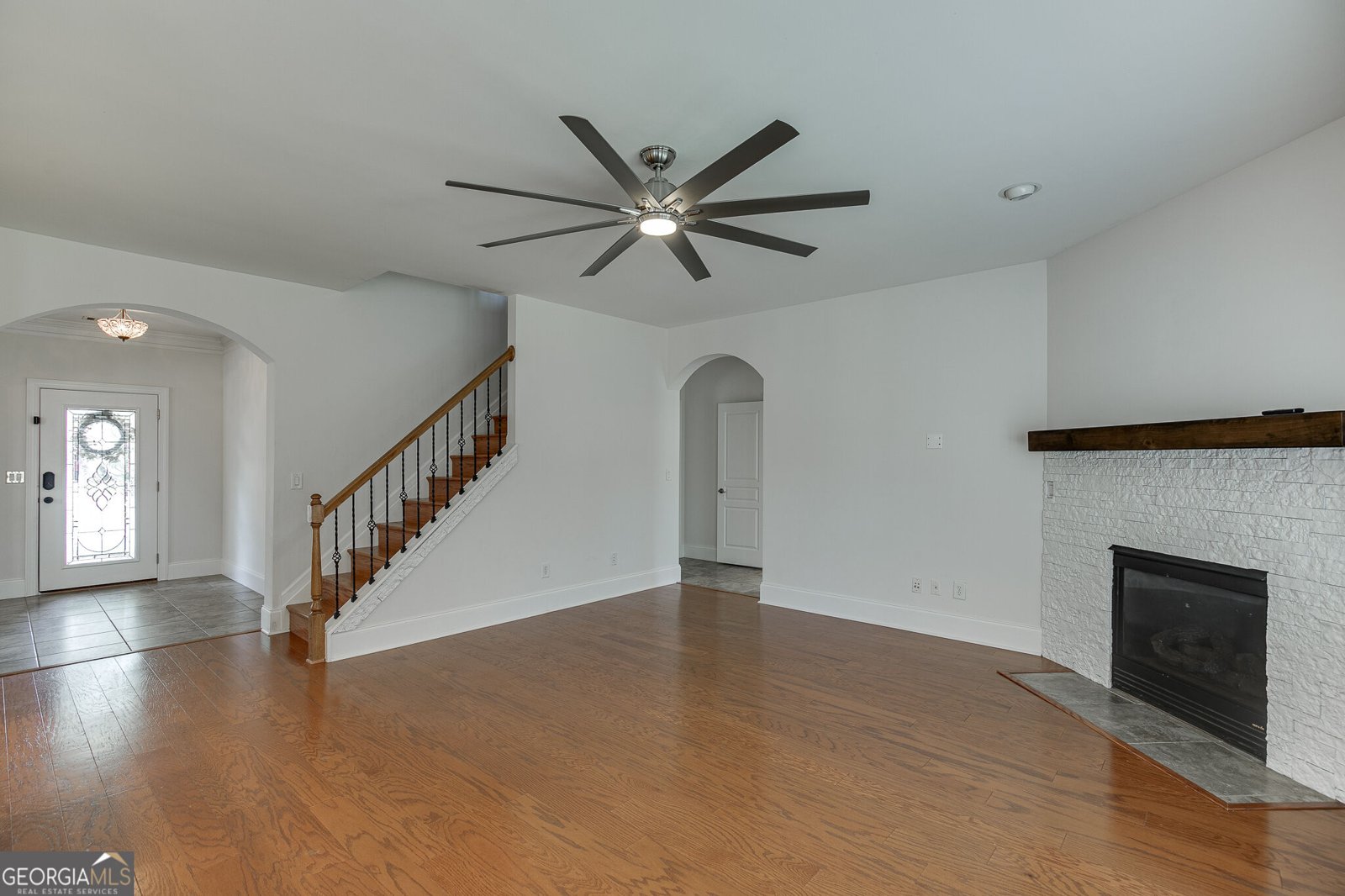 7823 Keepsake Lane Flowery Branch - Photo 11