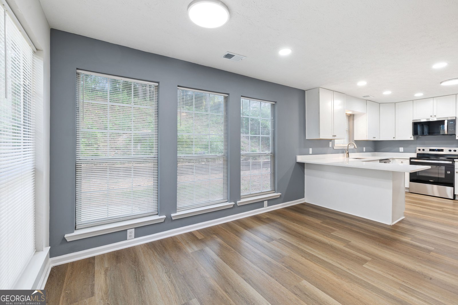 695 Durham Ridge Drive Lilburn - Photo 9