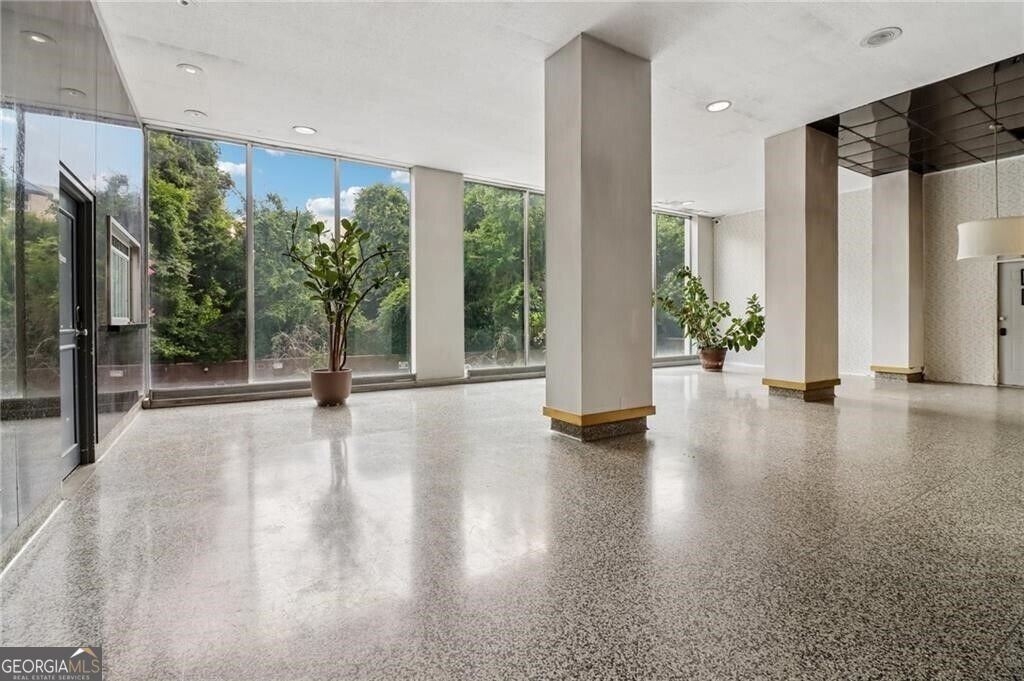 215 Piedmont Avenue Atlanta - Photo 17