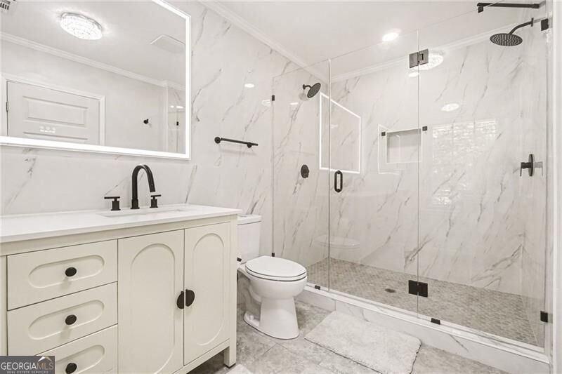 2828 Cloverhurst Drive East Point - Photo 14