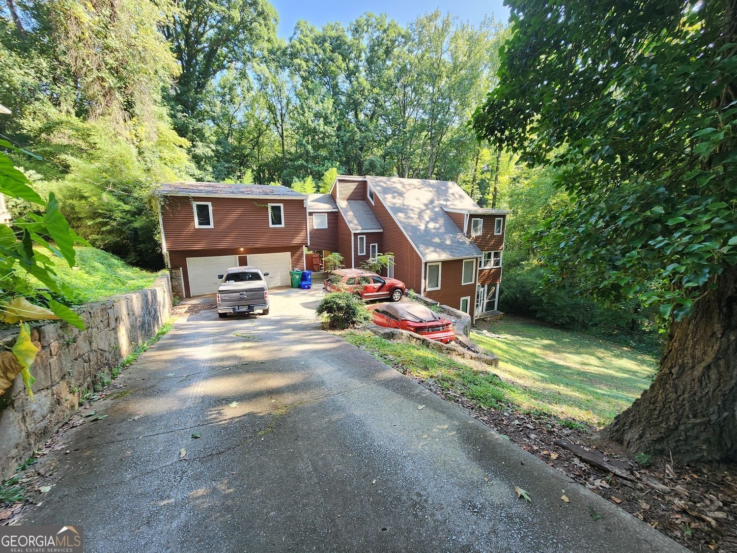 258 Kenilworth Circle Stone Mountain - main photo