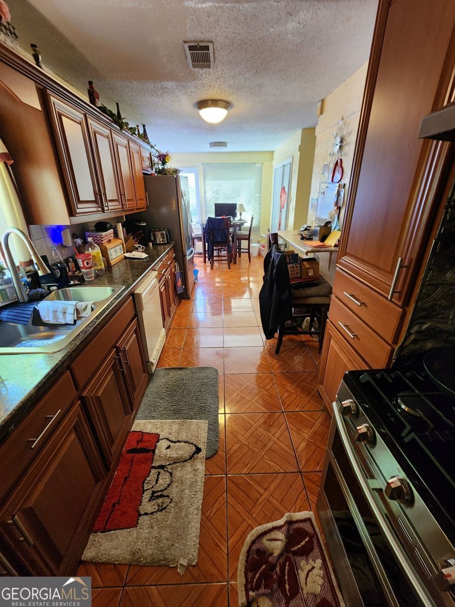 258 Kenilworth Circle Stone Mountain - Photo 14