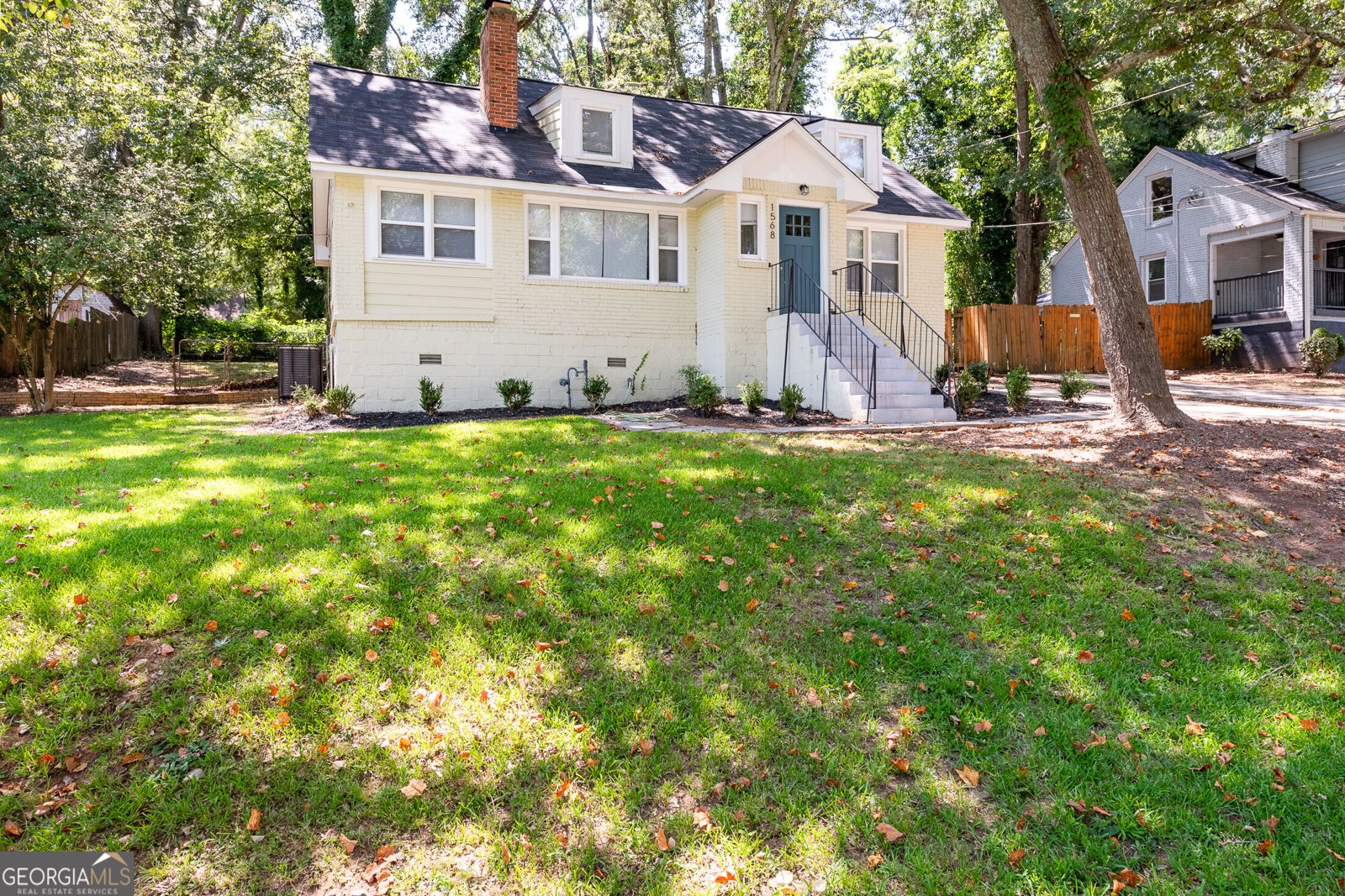 1568 Mayflower Avenue Atlanta - main photo