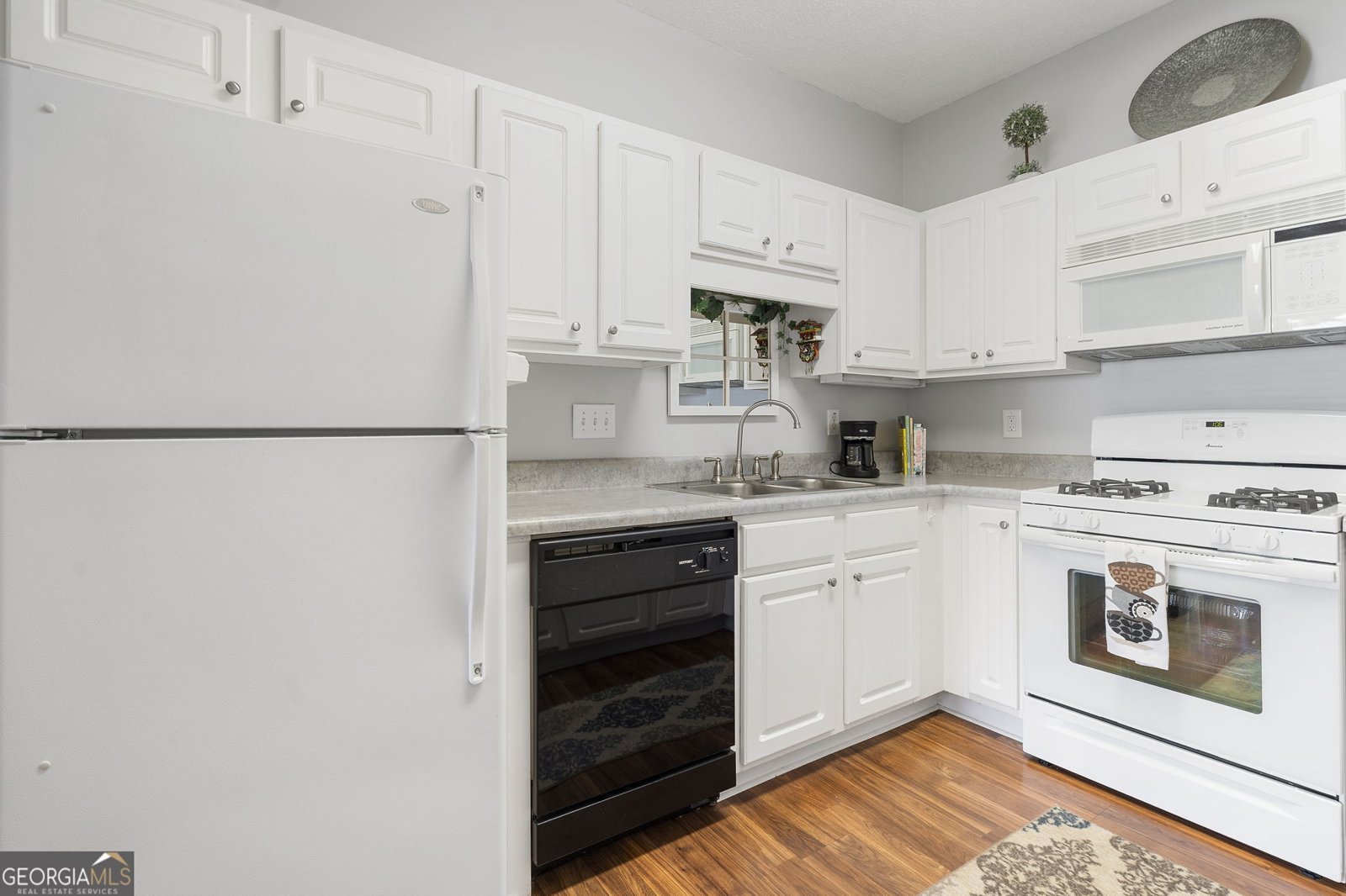 707 Las Brasis Court Peachtree City - Photo 8