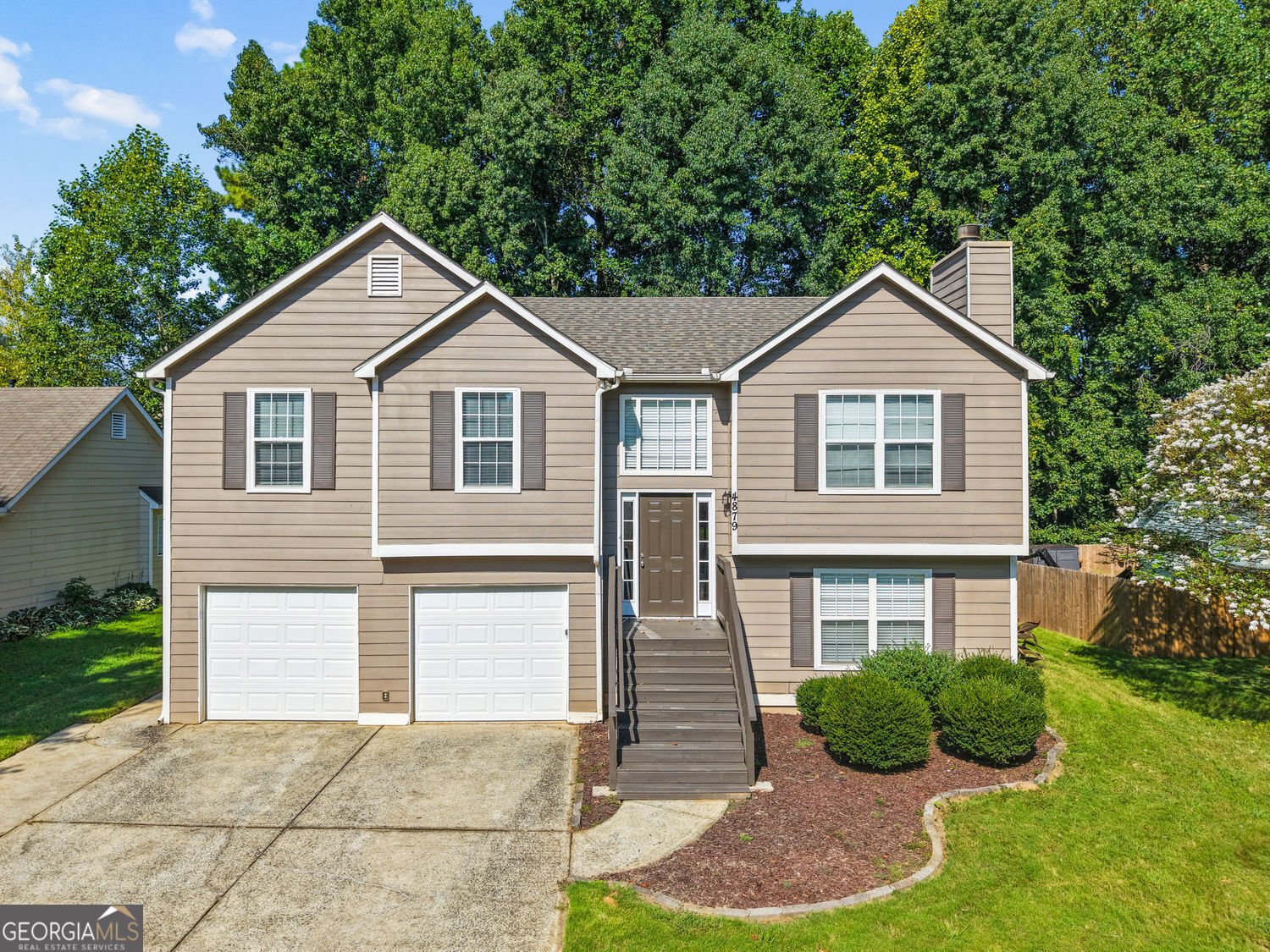 4879 Lake Park Lane Acworth - main photo