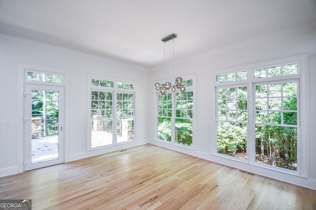 1695 Windsor Cove Milton - Photo 9