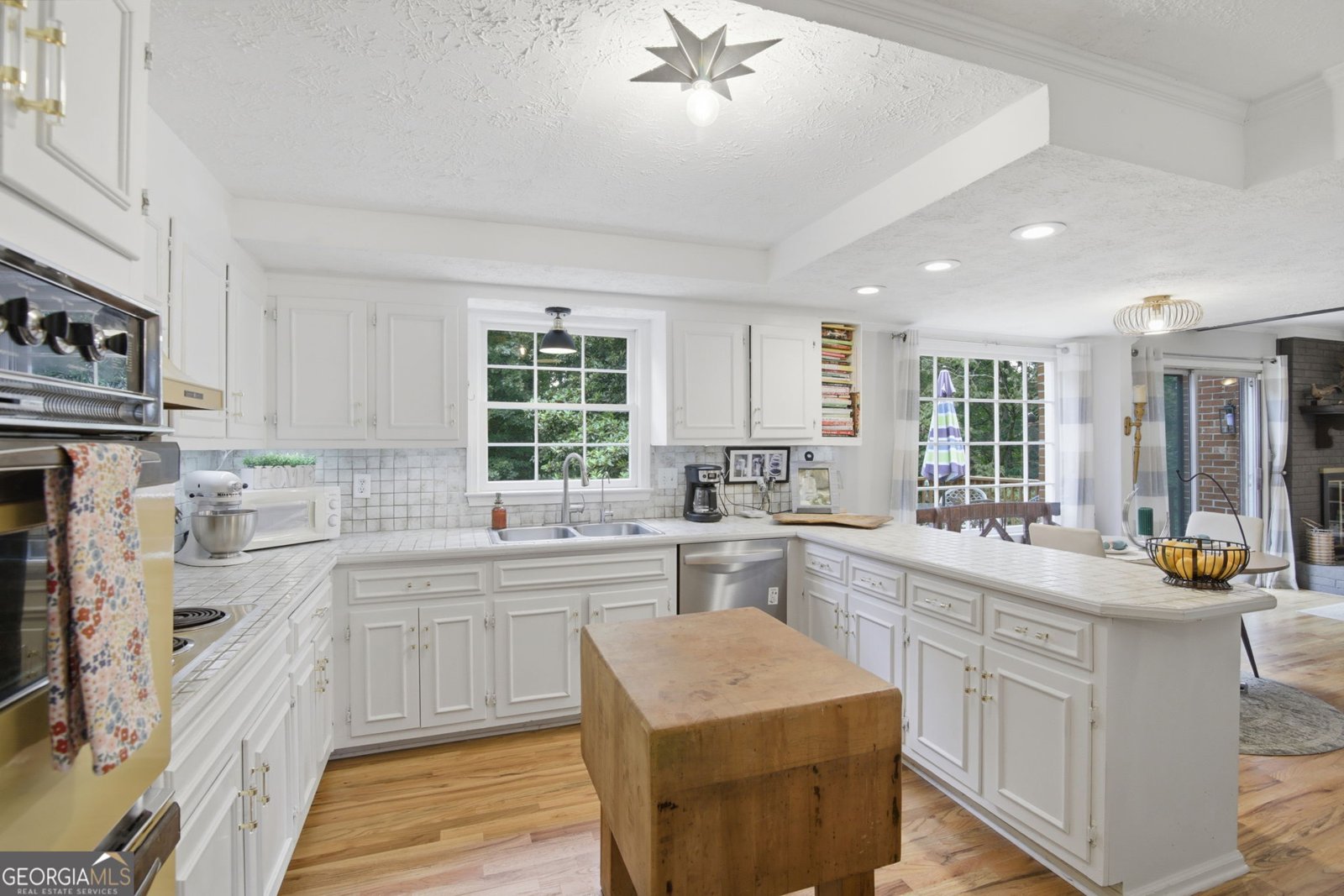 2059 Mountain Creek Drive Stone Mountain - Photo 10