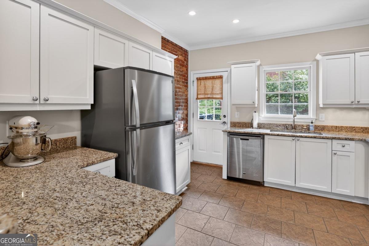 3675 Peachtree Road Atlanta - Photo 7