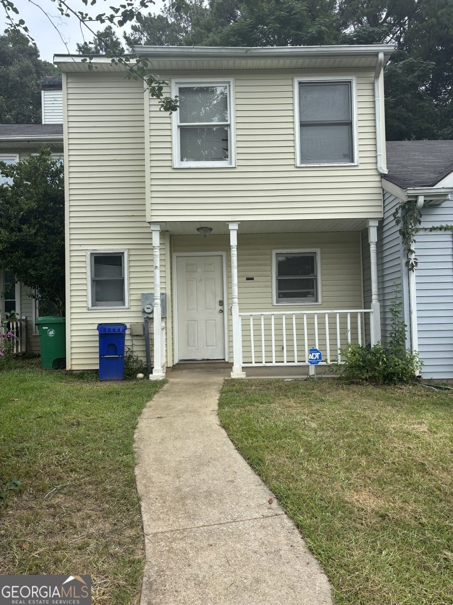 2136 Wellington Circle Lithonia - main photo