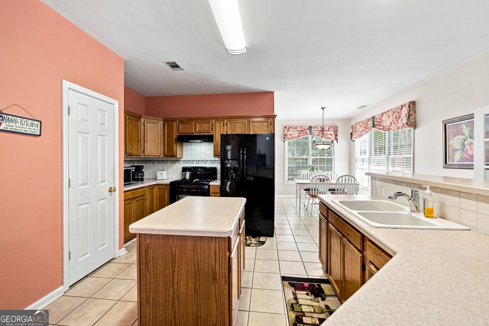 243 Harbor Pointe Drive Stone Mountain - Photo 14