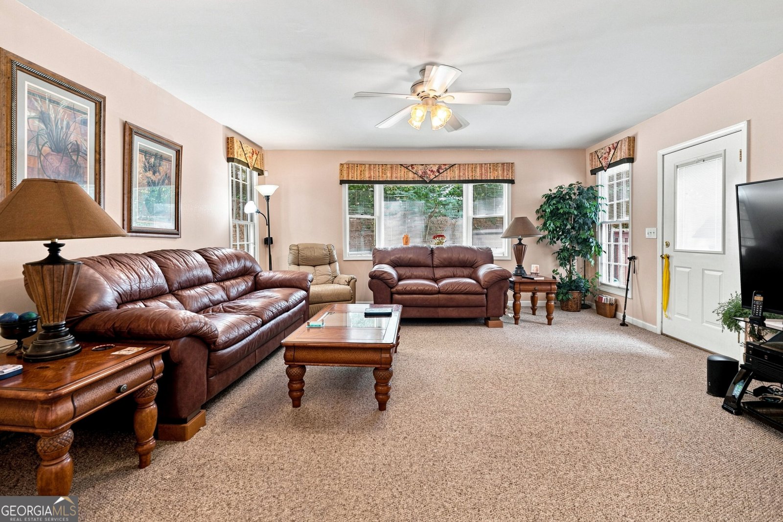 243 Harbor Pointe Drive Stone Mountain - Photo 19