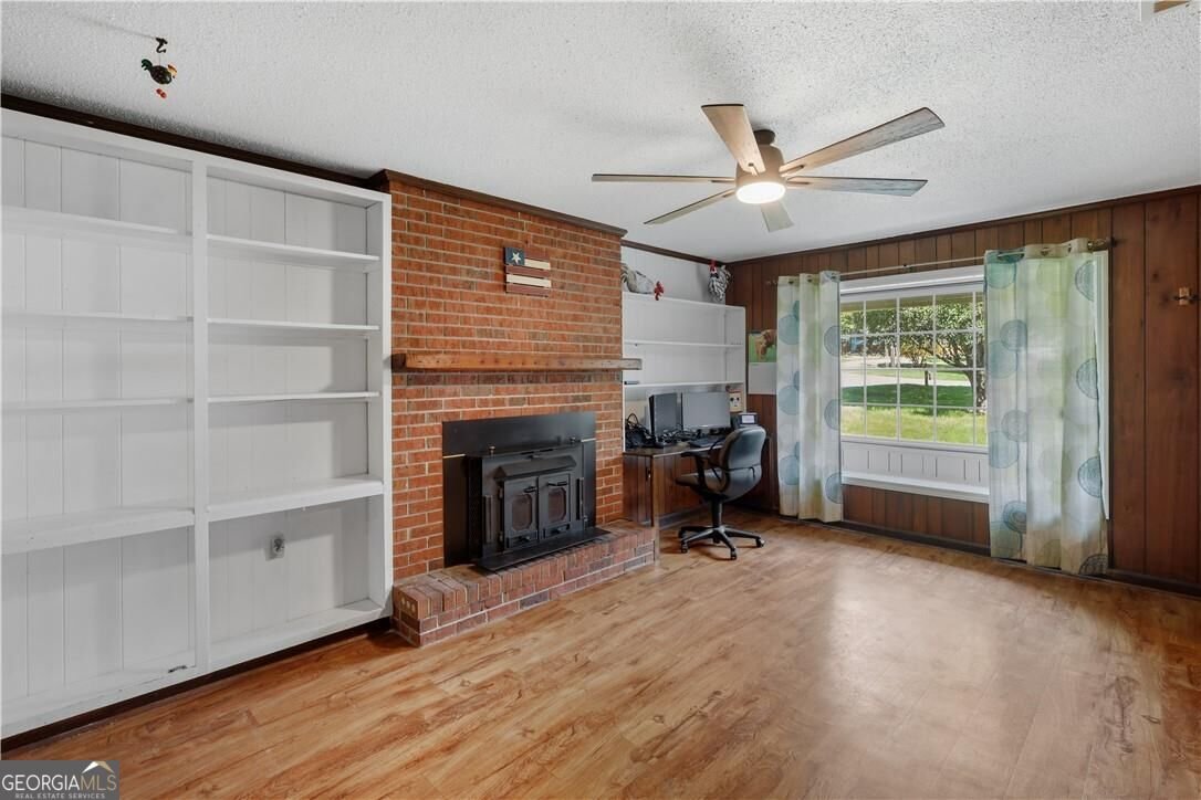 205 4Th Street Springfield - Photo 6