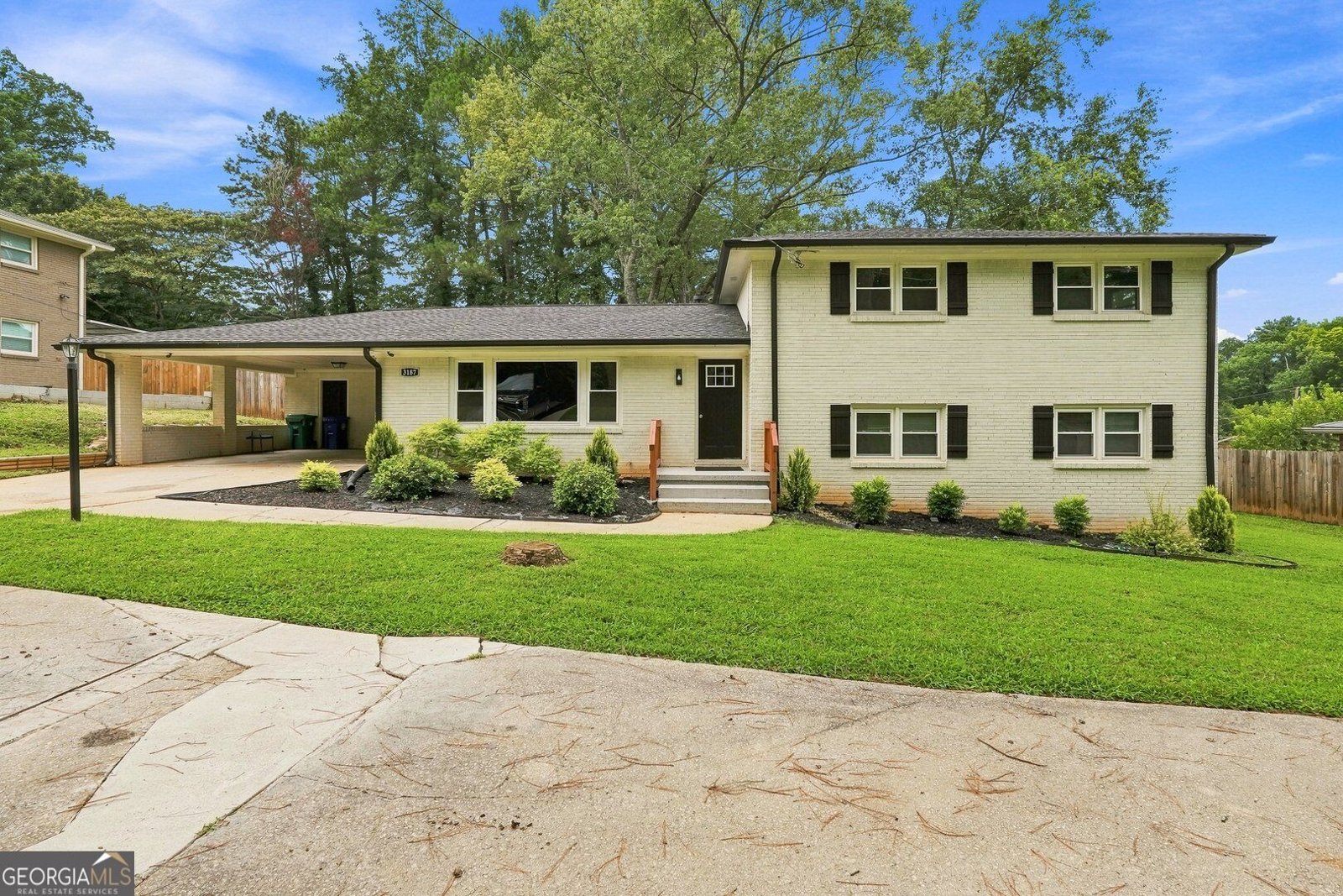 3187 Clifton Church Road Atlanta - main photo