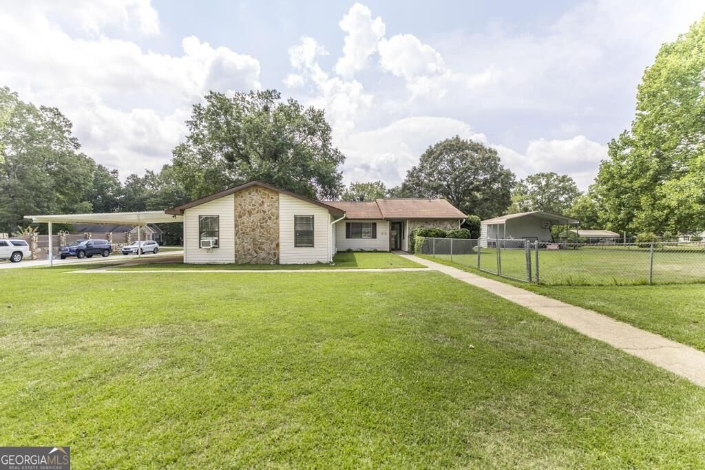 211 Hickory Centerville - main photo