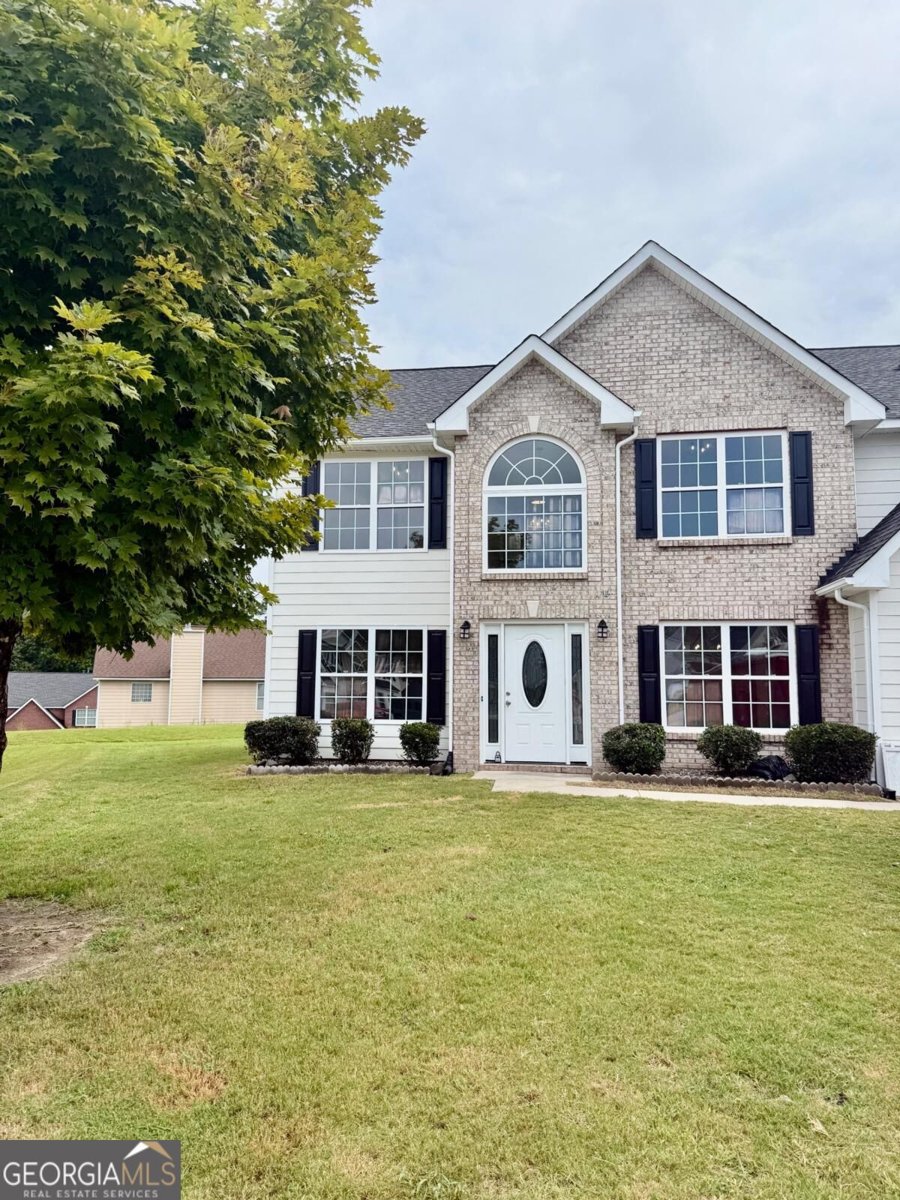 510 Shire Lane Fairburn - main photo