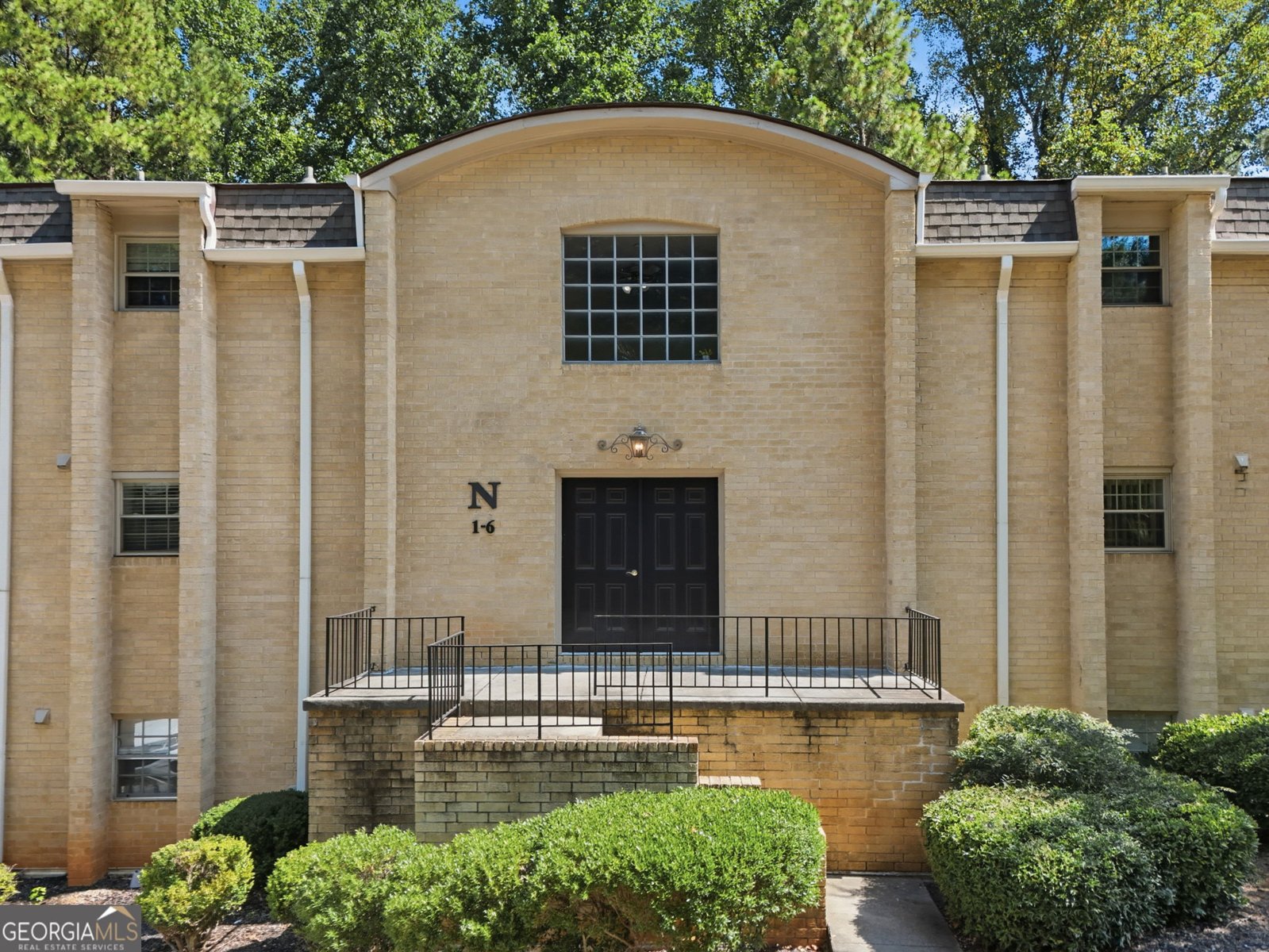 5400 Roswell Road Sandy Springs - main photo