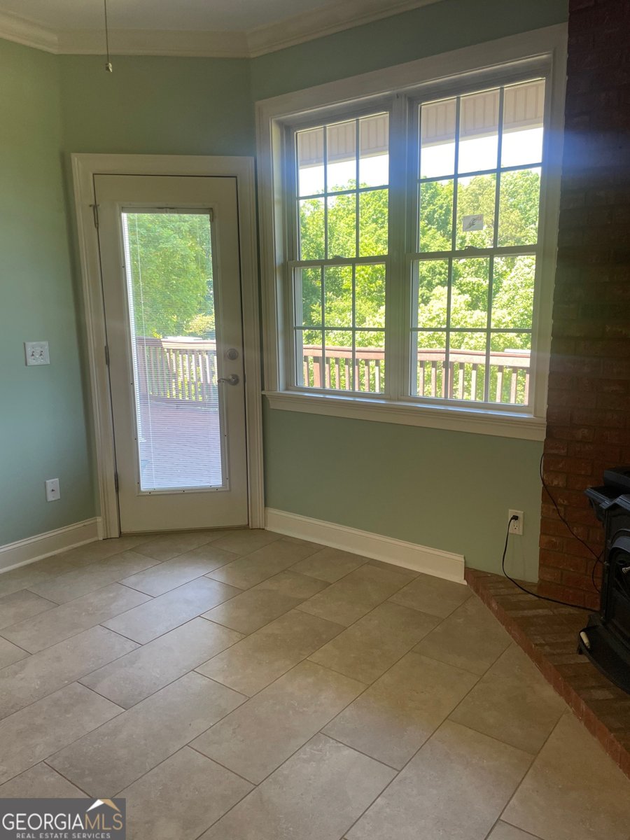 1545 Sam Bell Road Clarkesville - Photo 17