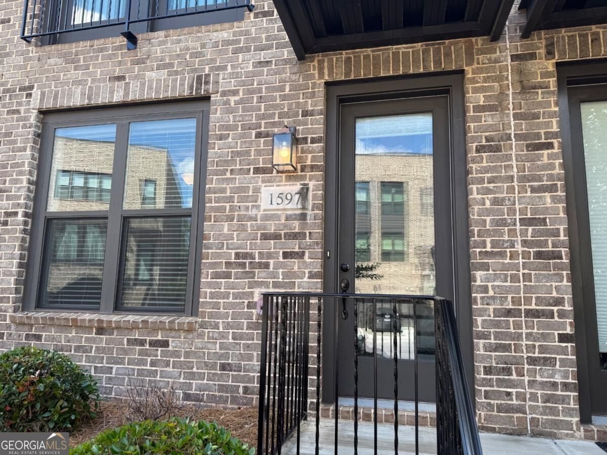 1597 Aldworth Place Atlanta - main photo