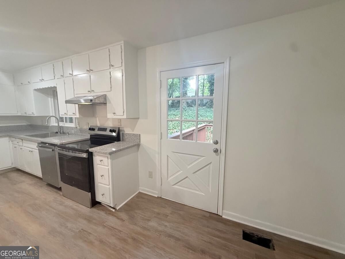 5641 Stone Court Stone Mountain - Photo 13