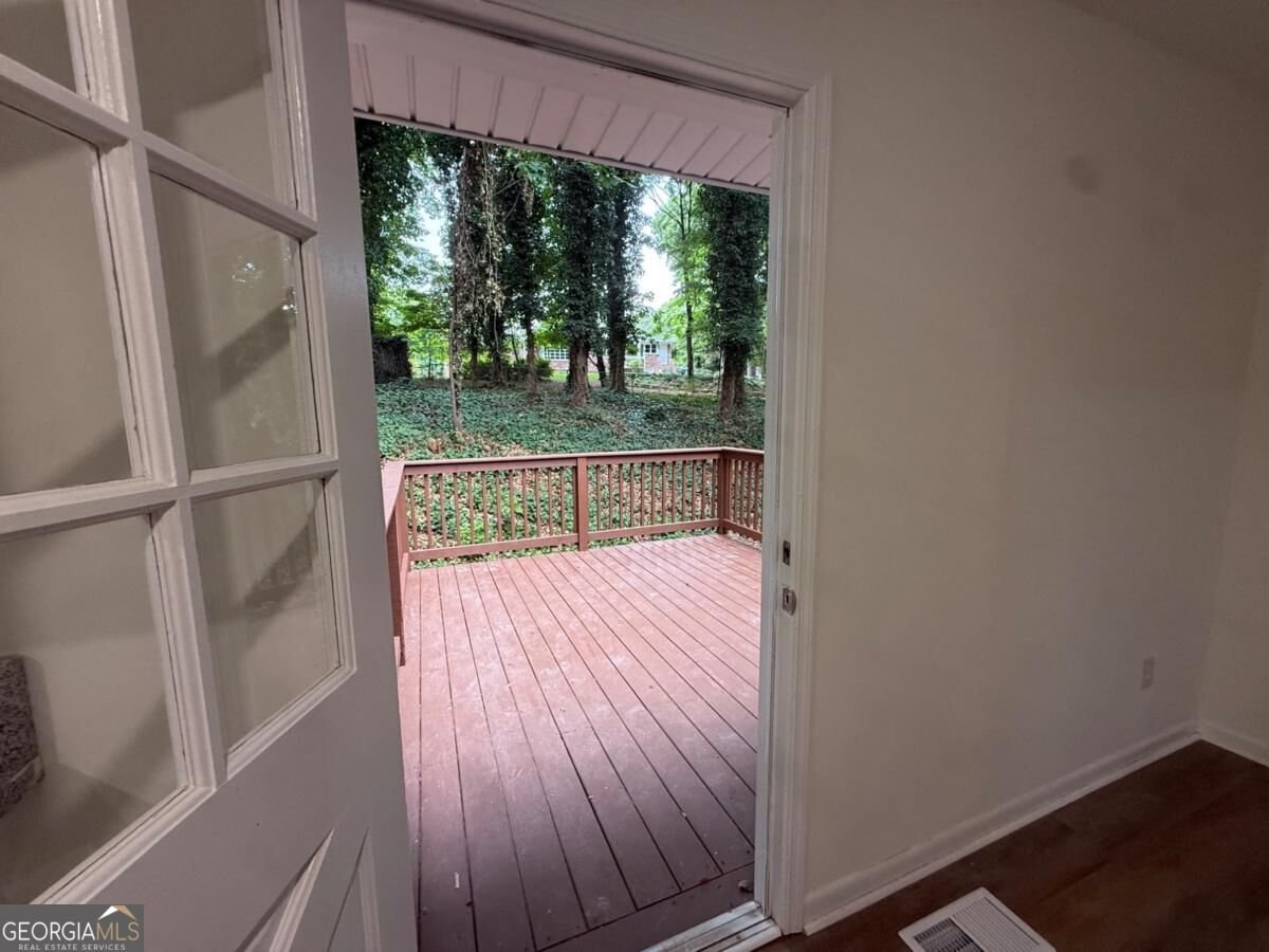5641 Stone Court Stone Mountain - Photo 14