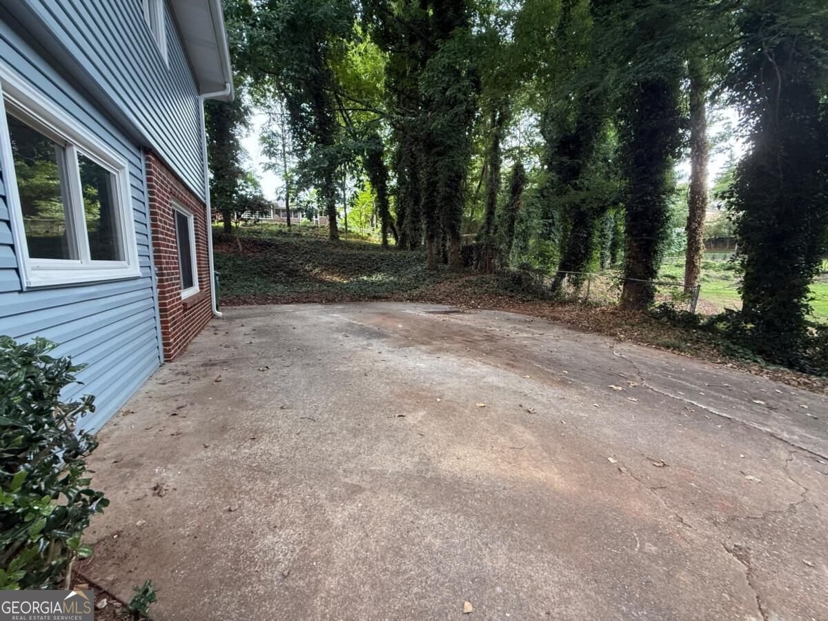 5641 Stone Court Stone Mountain - Photo 34