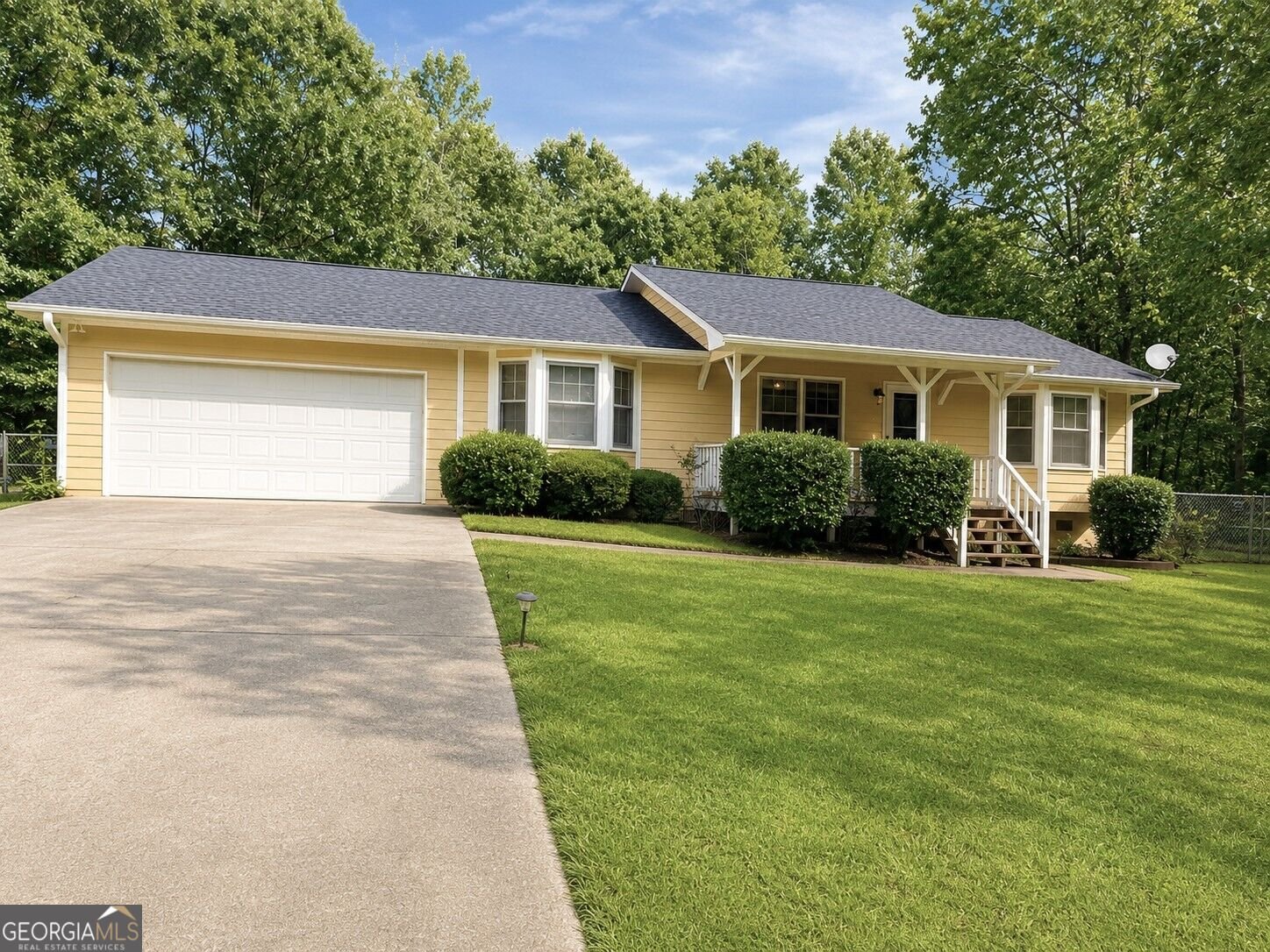 205 Meadowbrook Drive Mcdonough - main photo