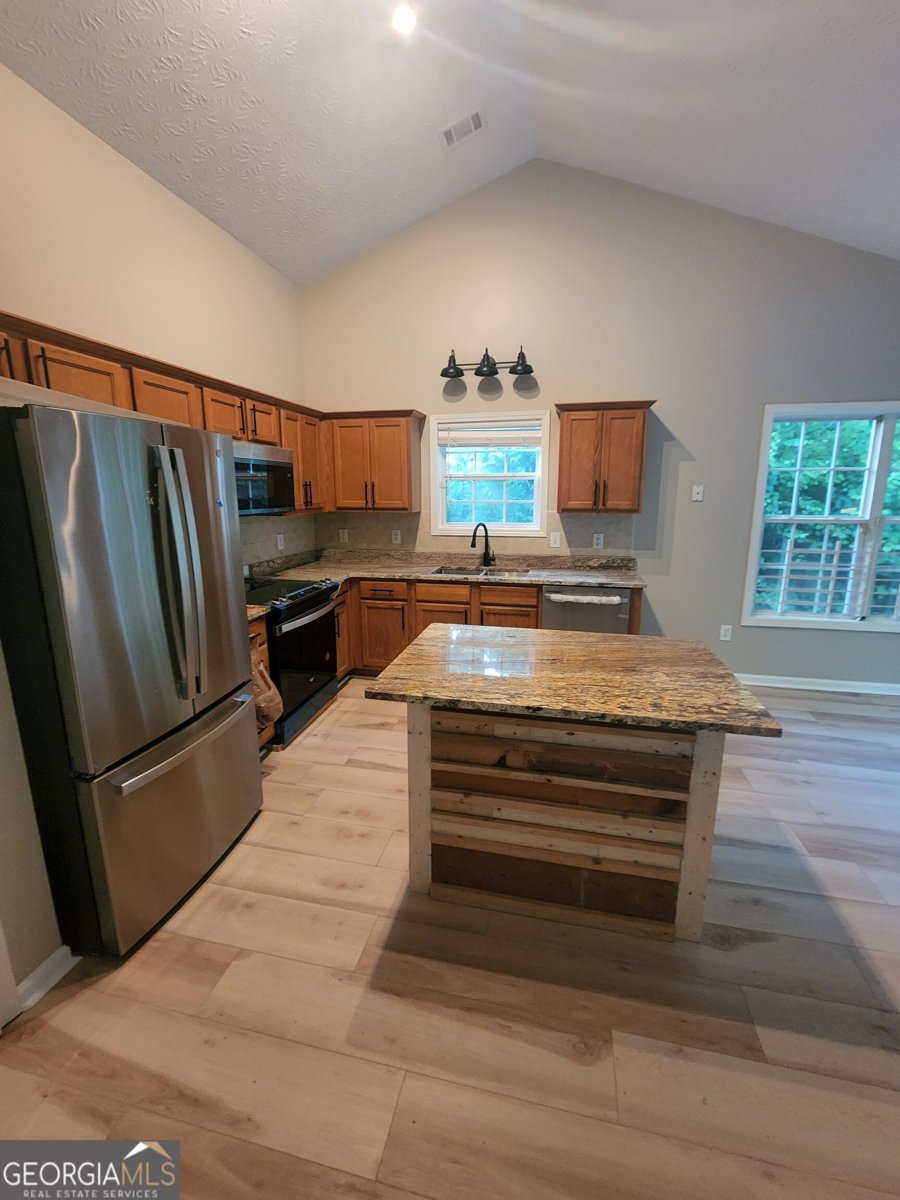 435 Butler Bridge Circle Covington - Photo 11