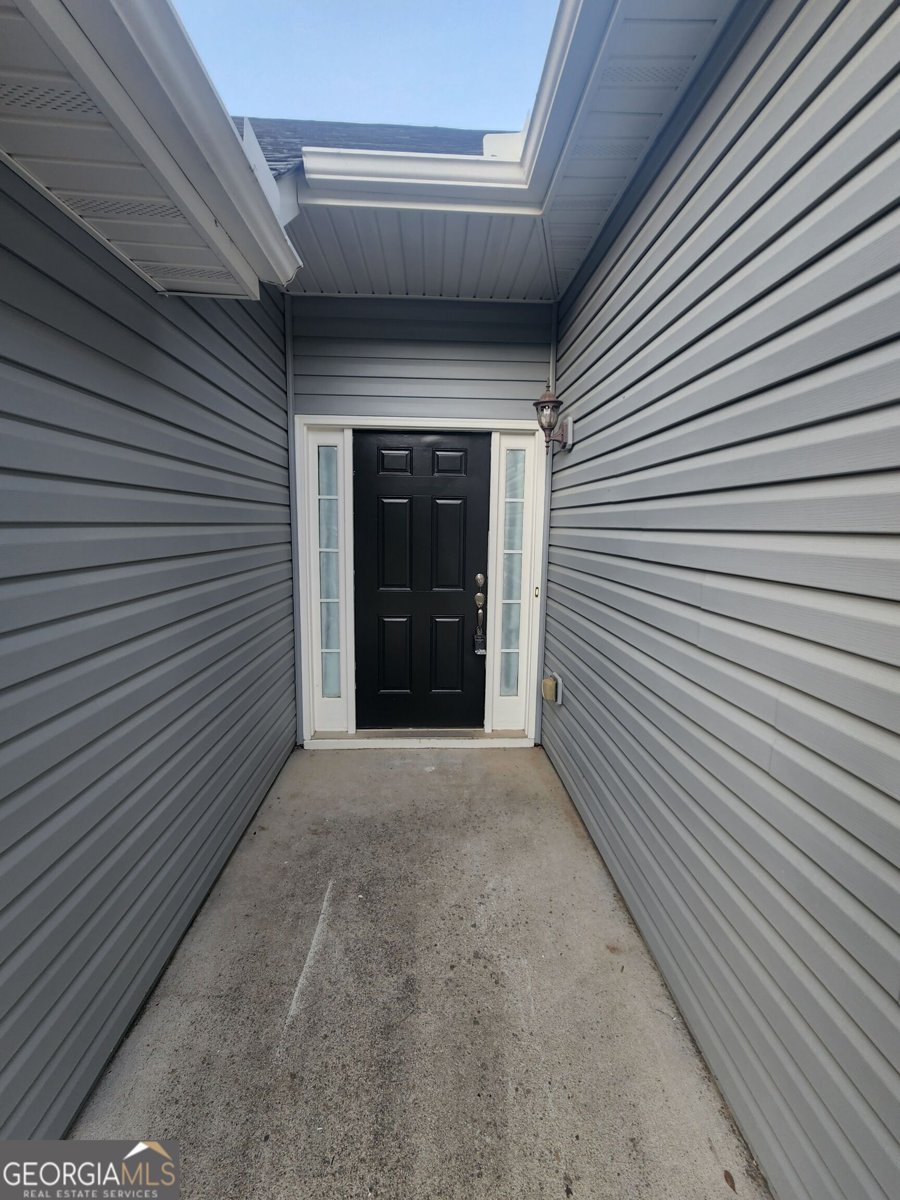 435 Butler Bridge Circle Covington - Photo 8