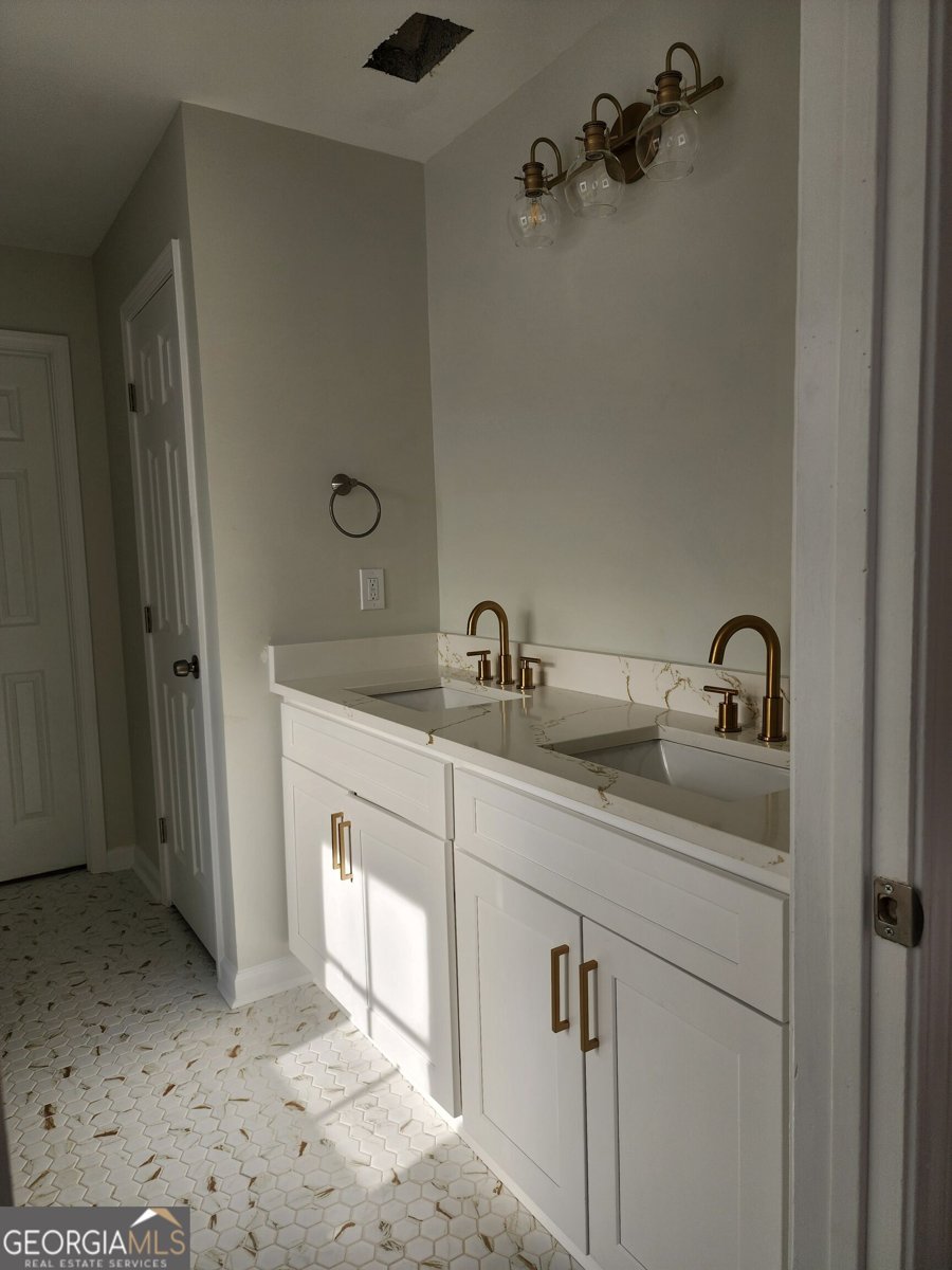 848 Eagle Creek Court Lawrenceville - Photo 12
