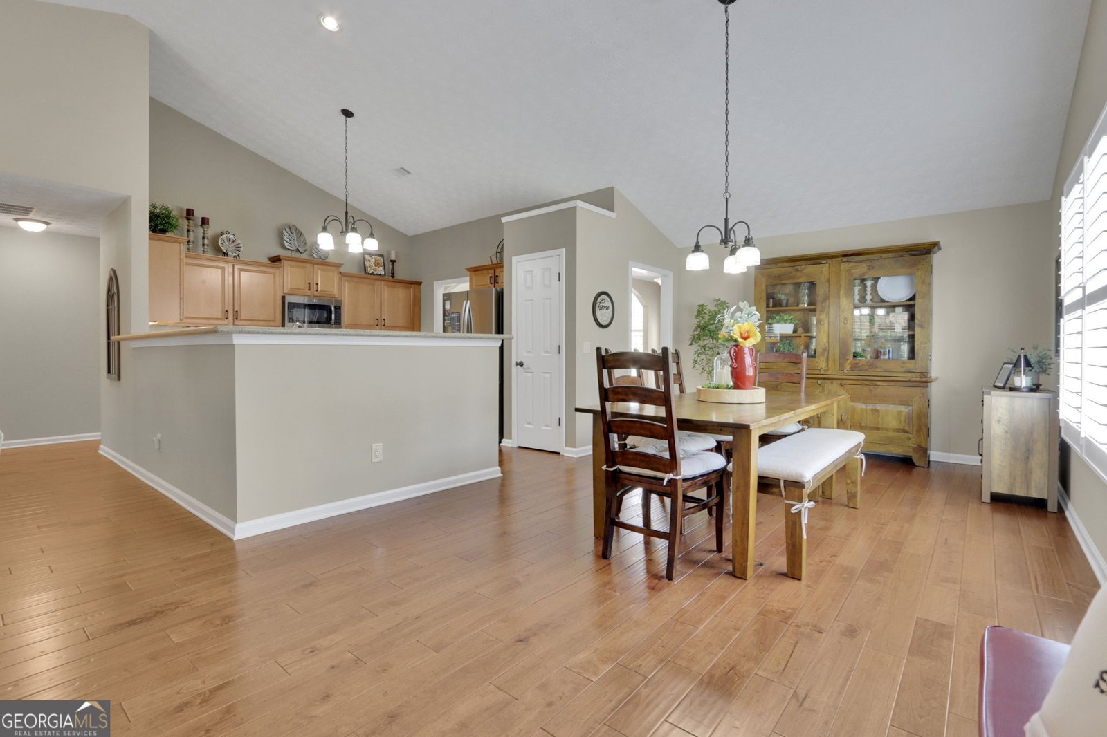 8720 Meadow Glen Court Gainesville - Photo 11