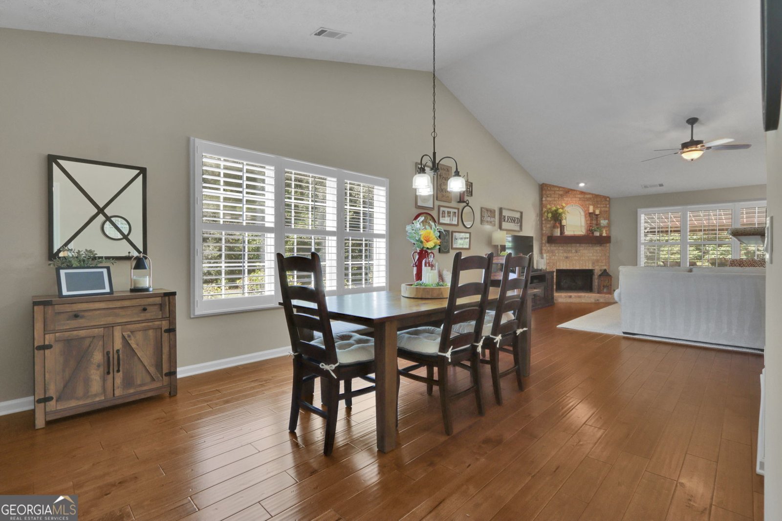 8720 Meadow Glen Court Gainesville - Photo 9