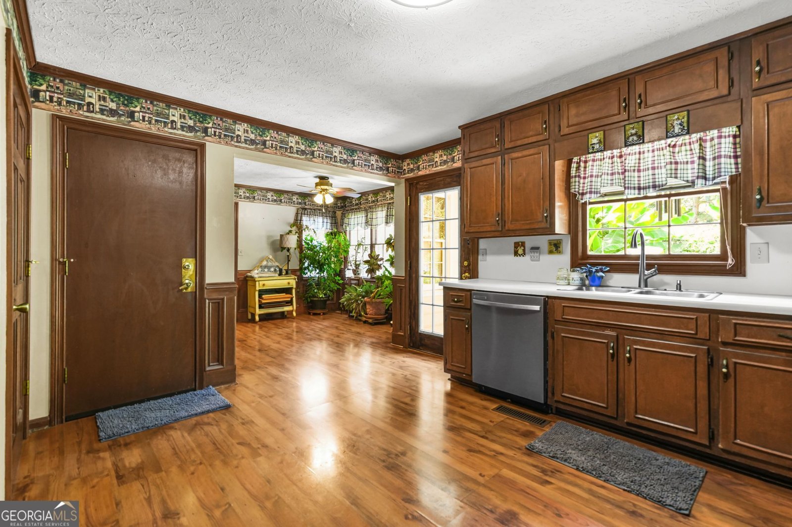 1339 Saint Michaels Court Lilburn - Photo 22