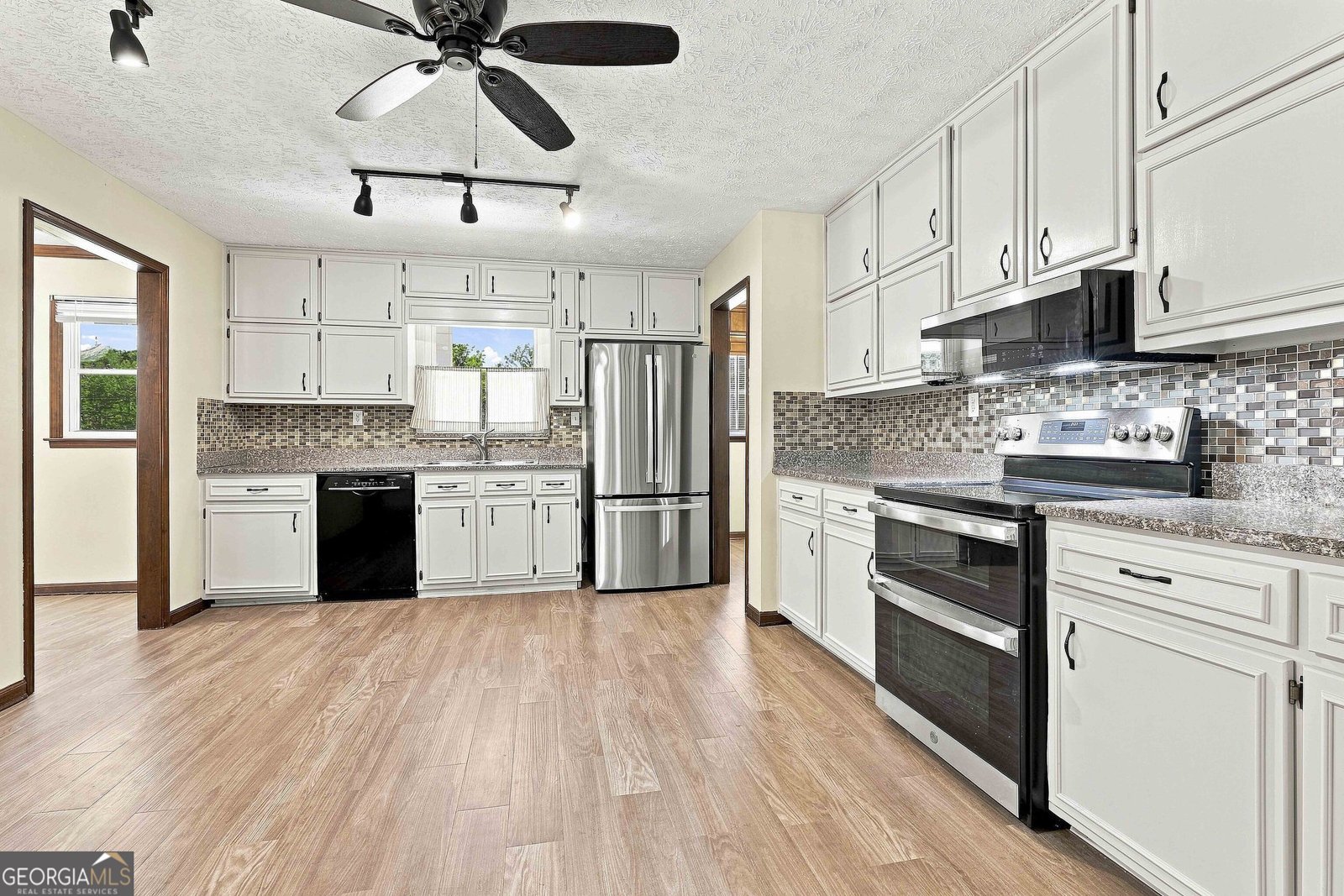 517 Avalon Drive Fayetteville - Photo 20