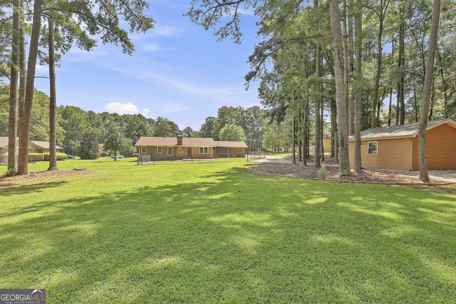 517 Avalon Drive Fayetteville - Photo 40