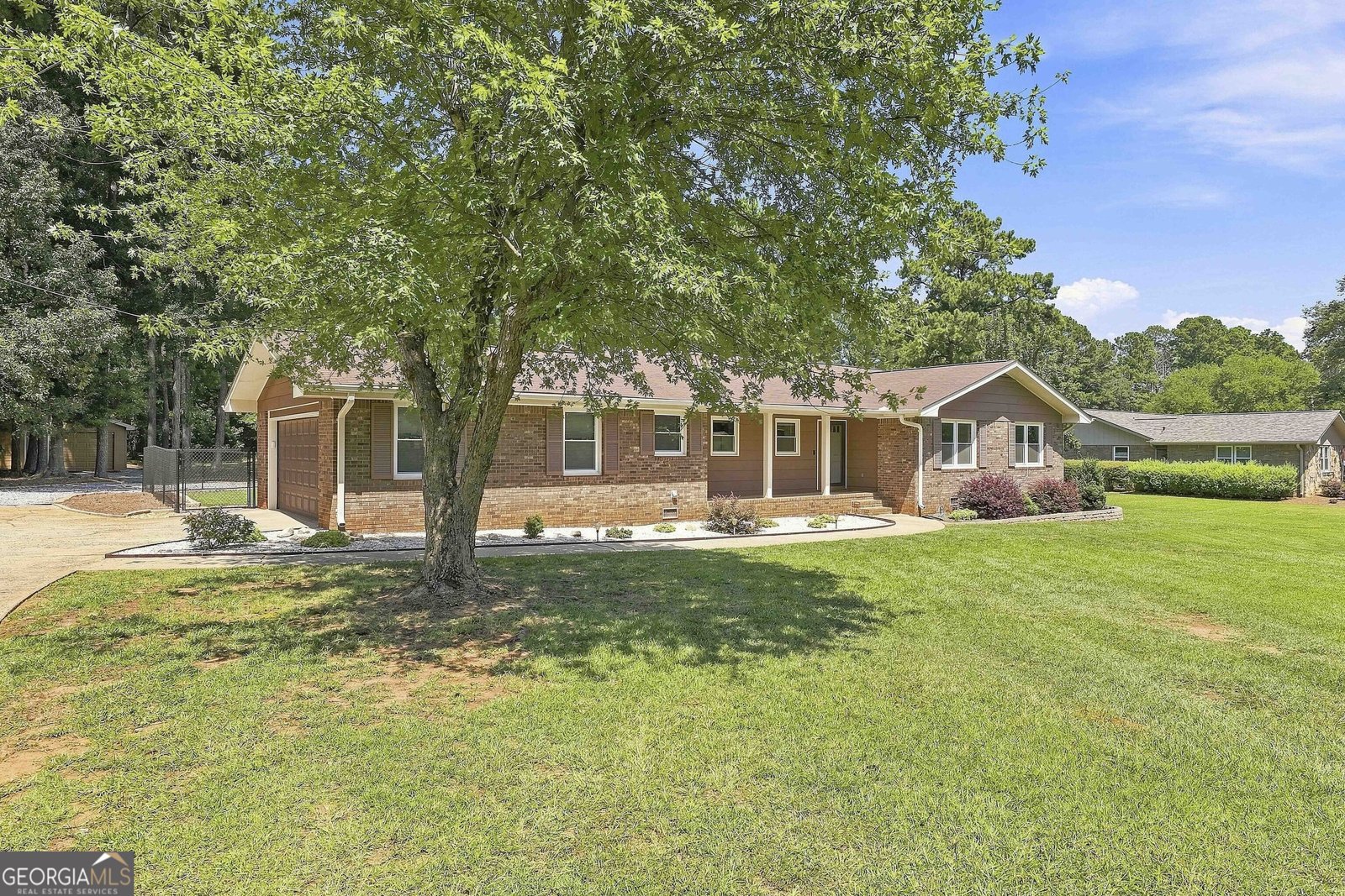 517 Avalon Drive Fayetteville - Photo 9