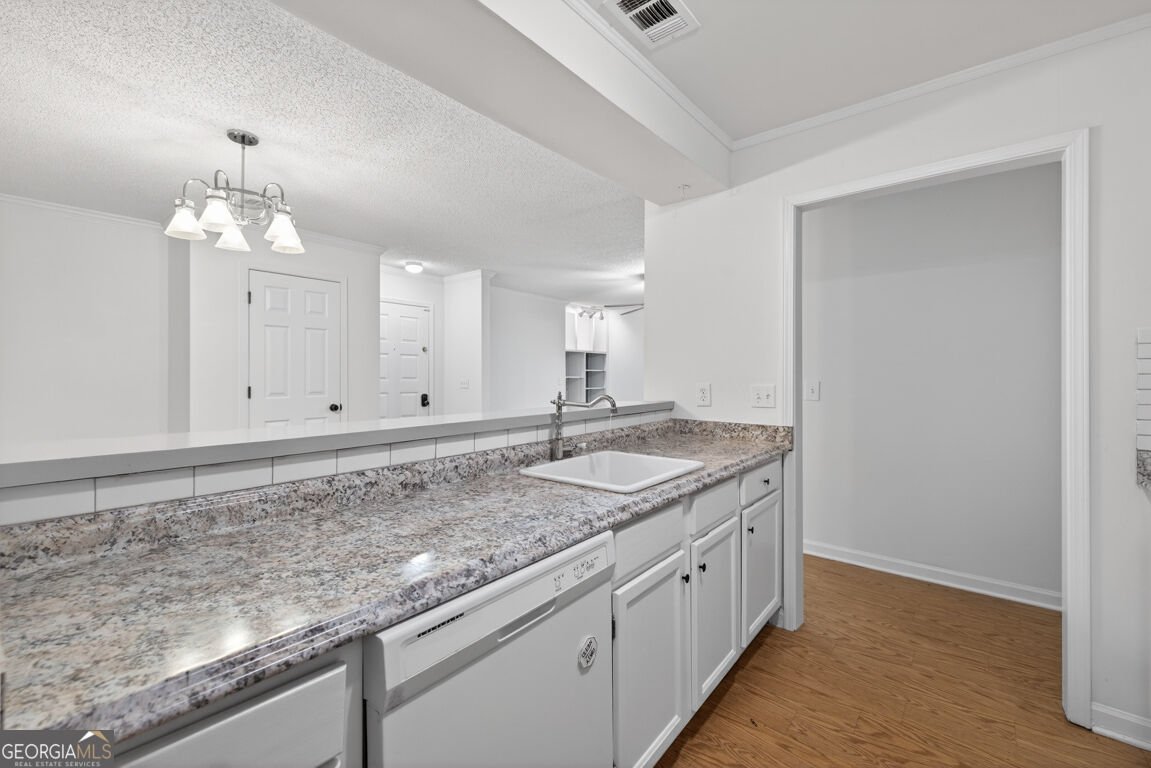 201 Barrington Hills Drive Atlanta - Photo 13