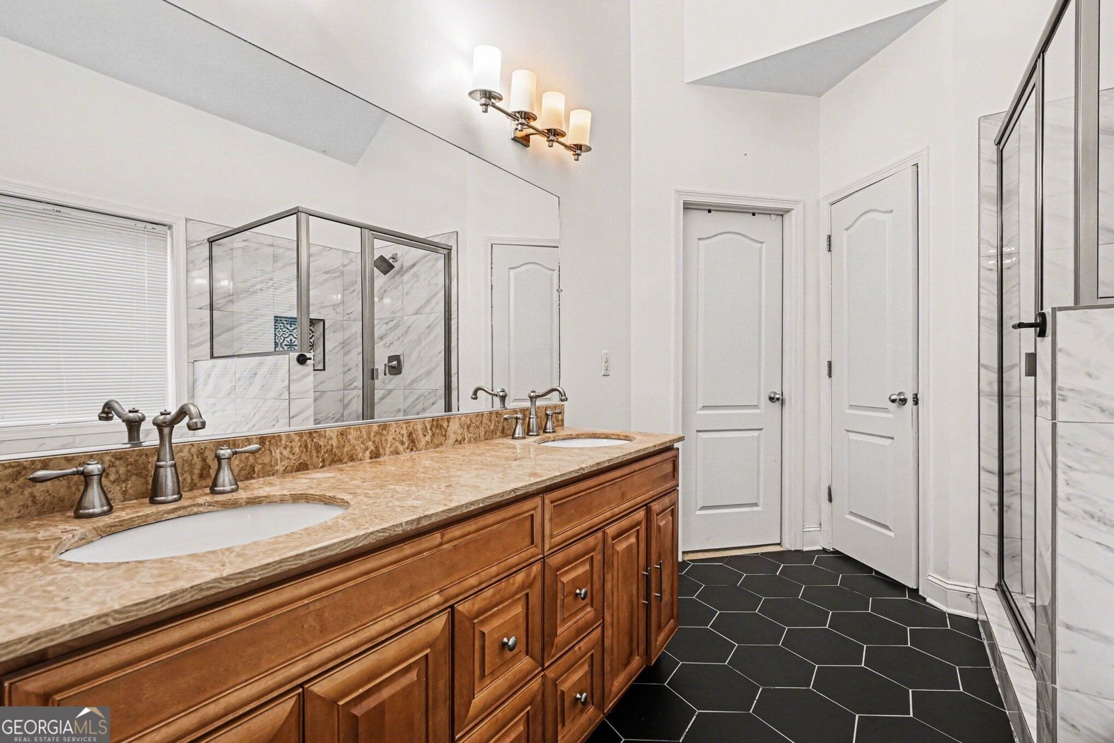 4597 Alpine Drive Lilburn - Photo 11