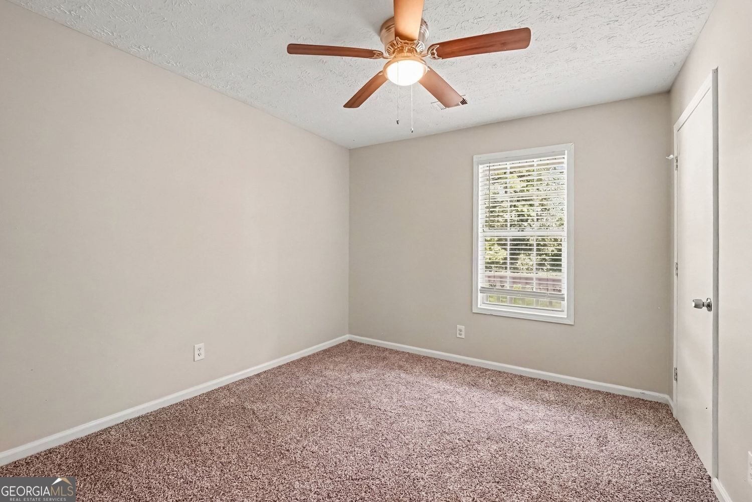 911 Riverstone Way Woodstock - Photo 11