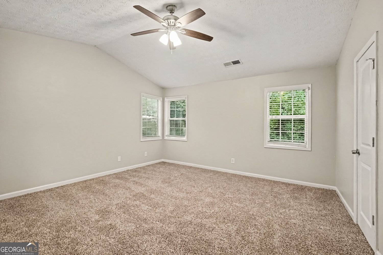911 Riverstone Way Woodstock - Photo 7