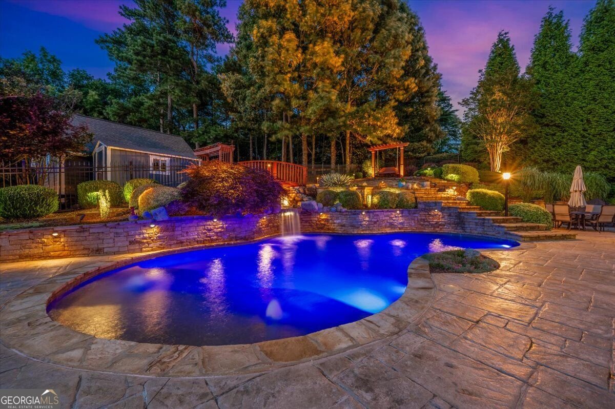 20 Lake Overlook Drive White - main photo