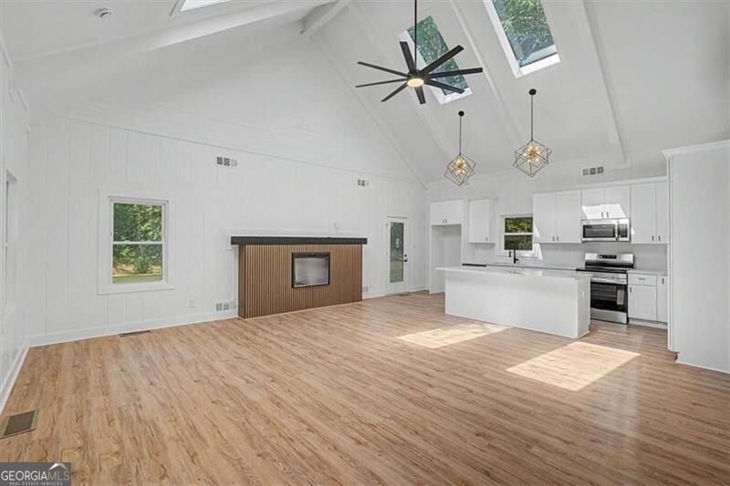 1741 Lucy Drive Kennesaw - Photo 10