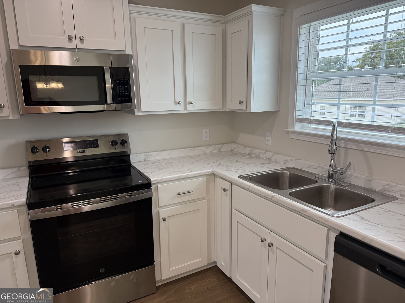 512 Nickies Way Statesboro - Photo 12