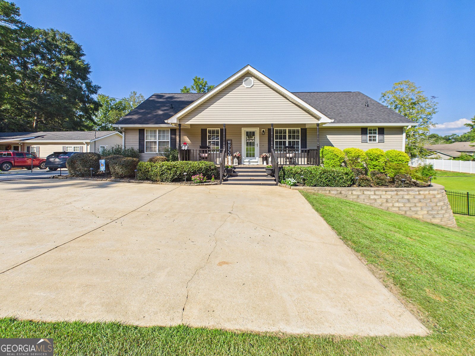 110 Crooked Creek Bay Road Eatonton - main photo