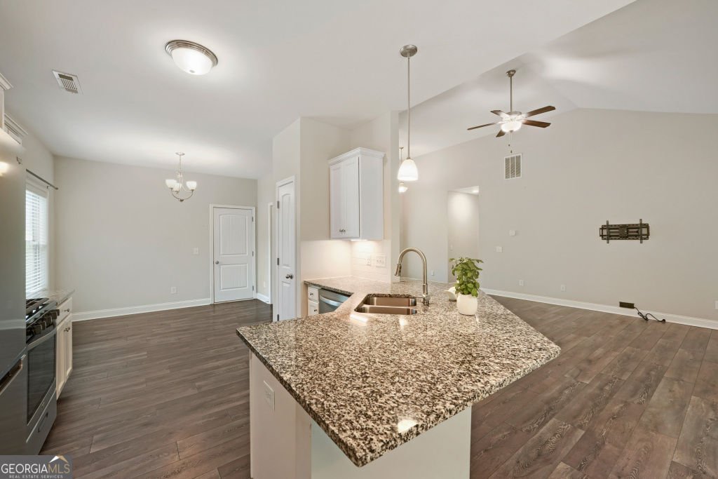 415 Smallwood Lane Douglasville - Photo 12