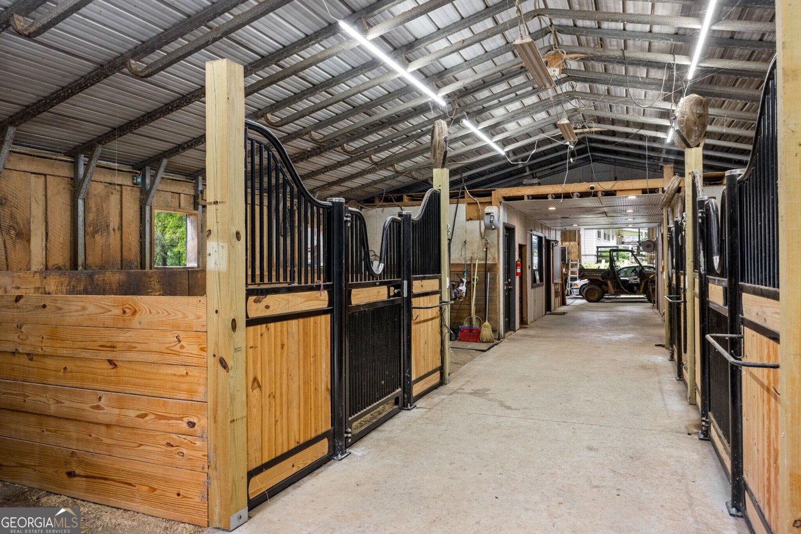 285 Air Acres Way Woodstock - Photo 32