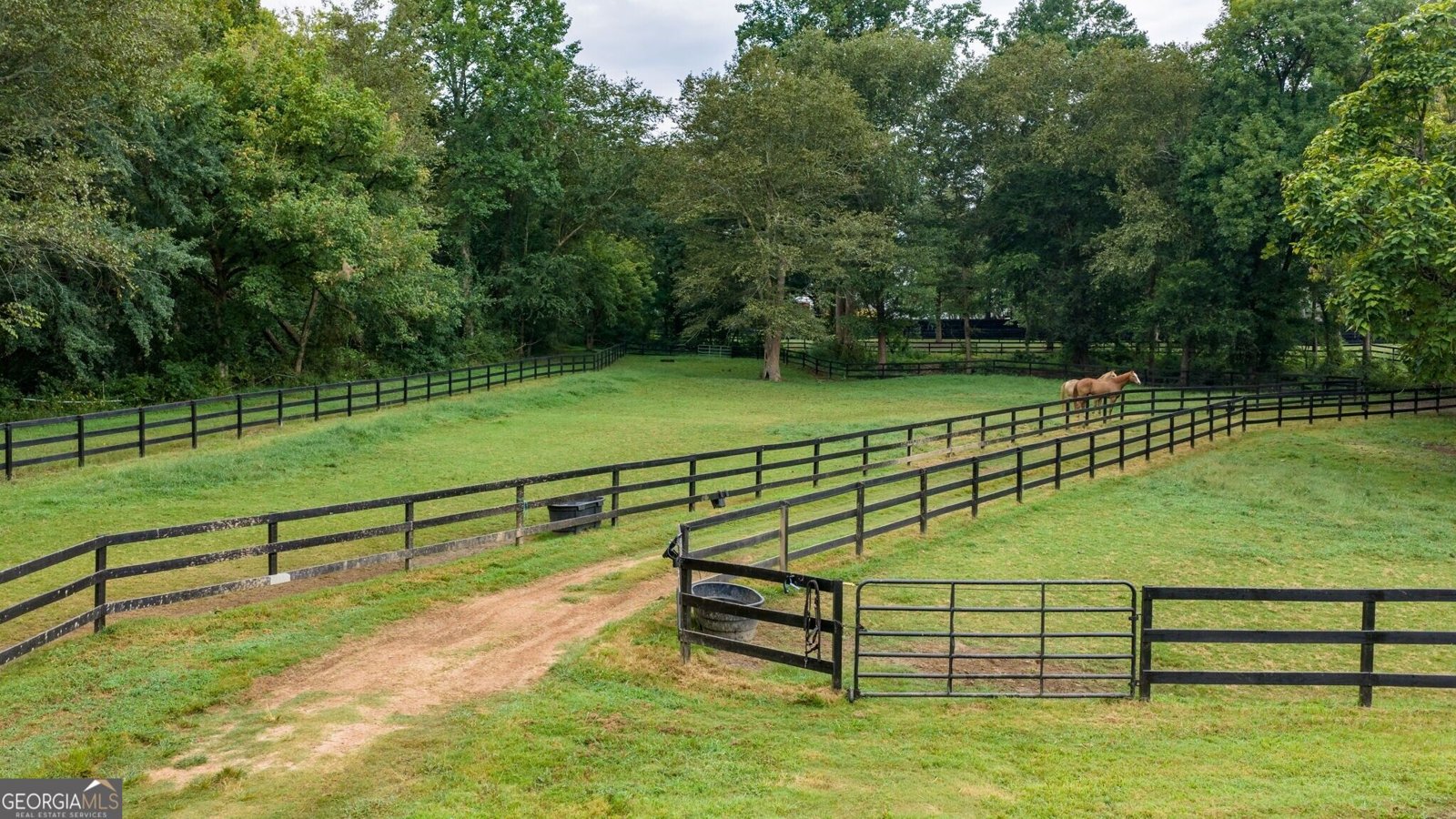 285 Air Acres Way Woodstock - Photo 43