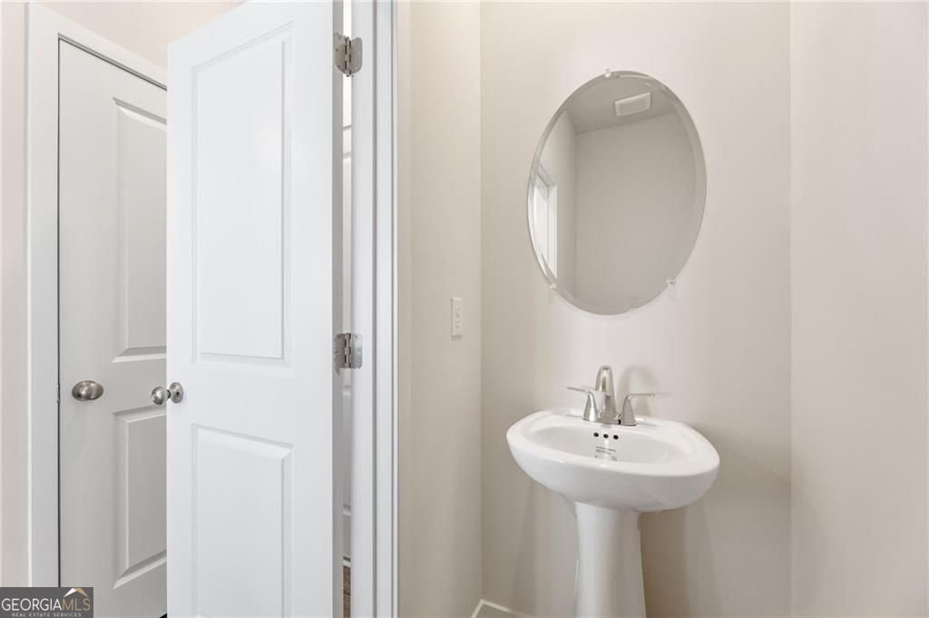 7485 Clover Lane Flowery Branch - Photo 11